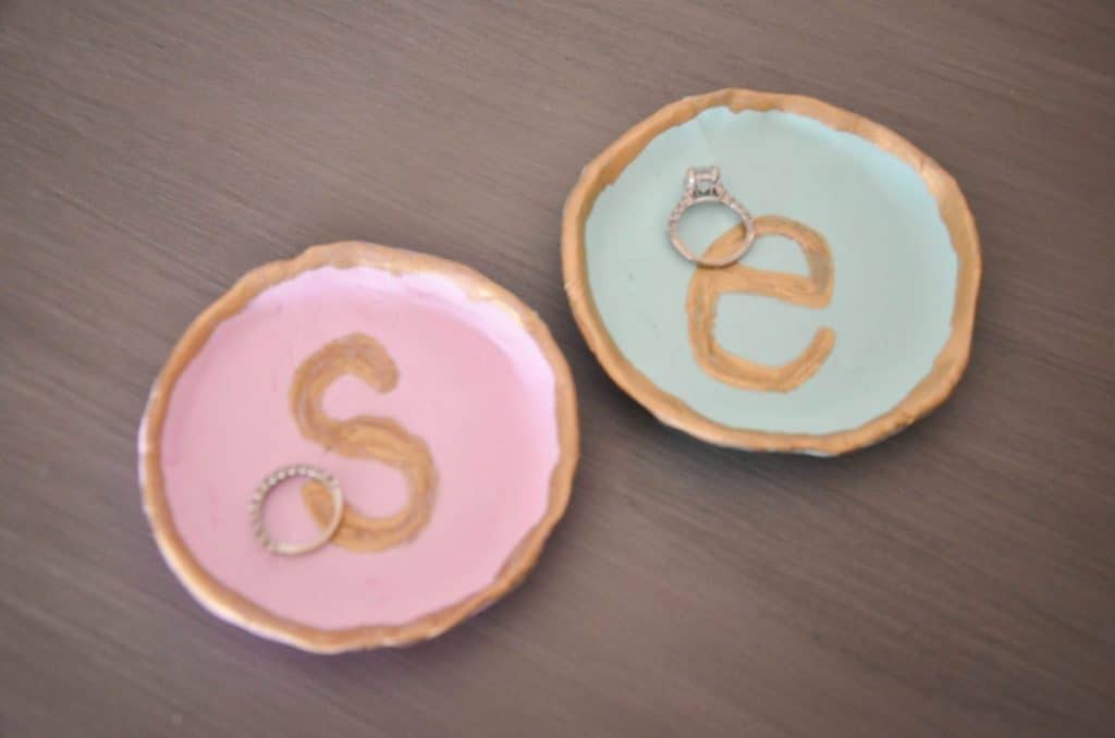 DIY: Adorable Jewelry Dishes