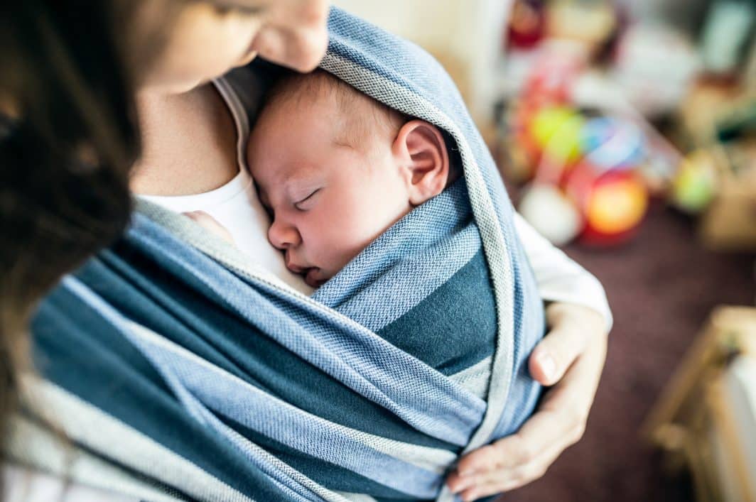 How Babywearing Can Help You Breastfeed
