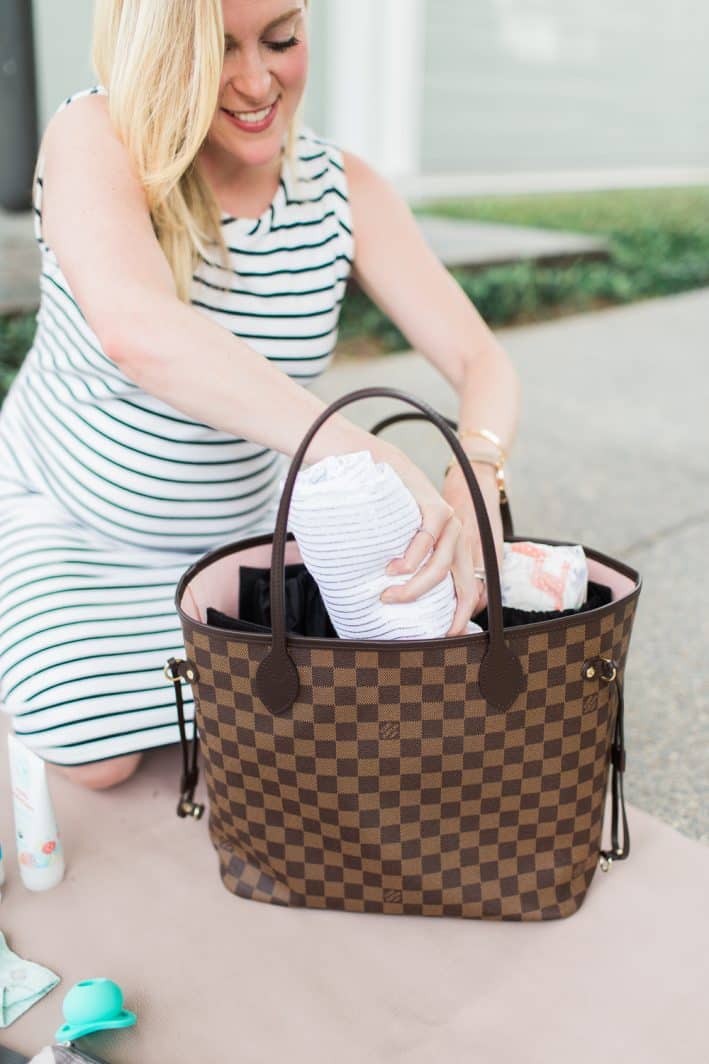 16 Things You Need In your Baby's Diaper Bag | Baby Chick