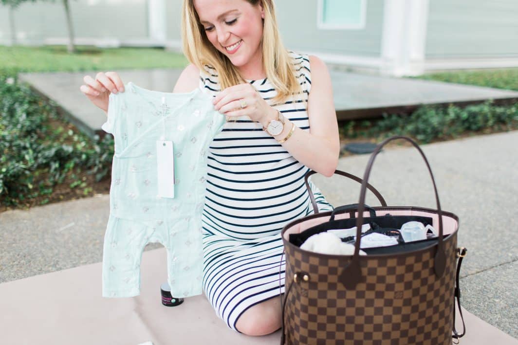 16 Things You Need In your Baby's Diaper Bag | Baby Chick