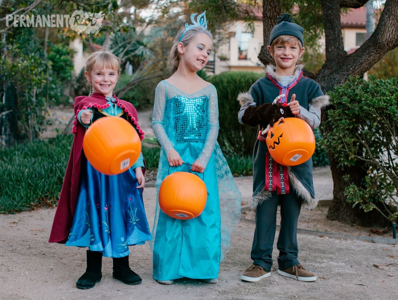frozen kids costumes with anna, elsa, and kristoff