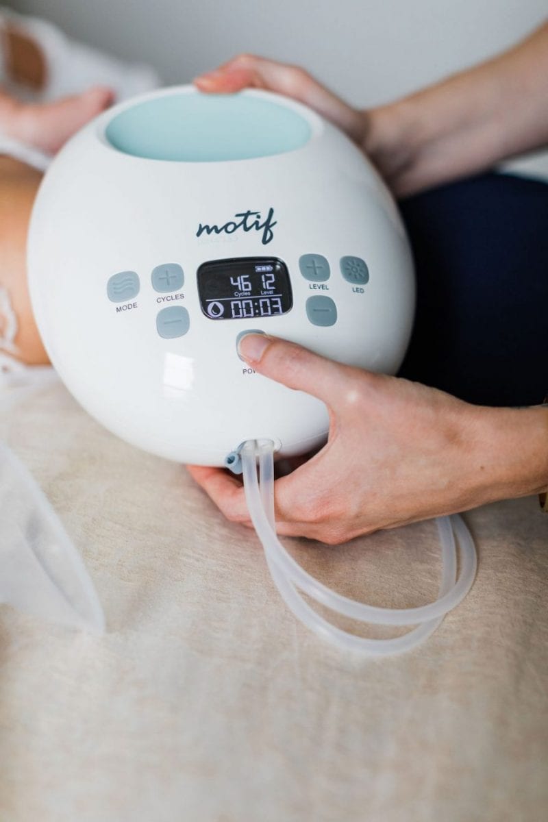 Close up of the Motif Luna battery-powered breast pump