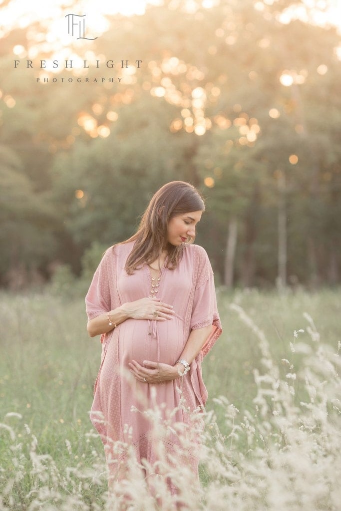12 Tips for a Maternity Photoshoot From a Professional Photographer