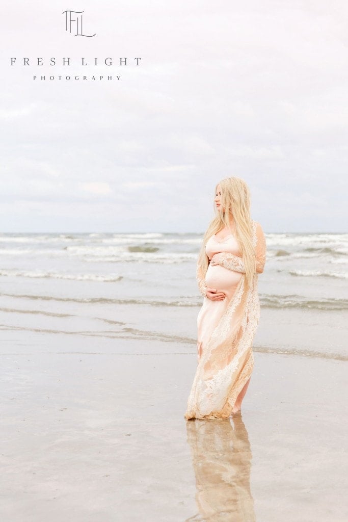 12 Maternity Photoshoot Tips From a Professional Photographer
