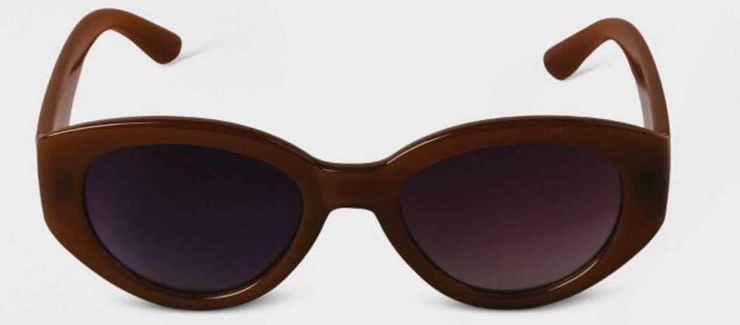 Oval frame plastic sunglasses 