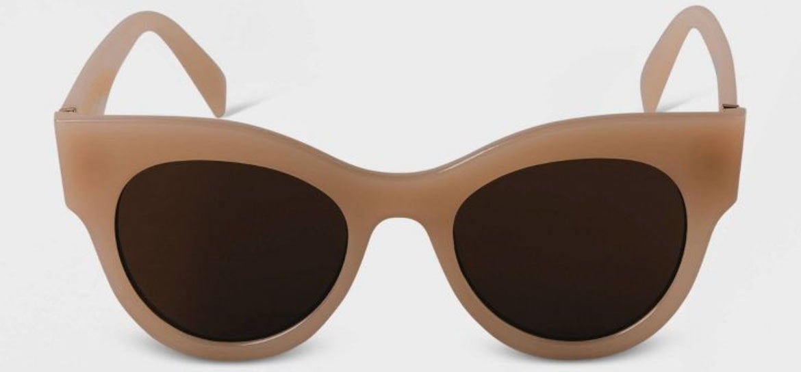 Cat eye plastic sunglasses 