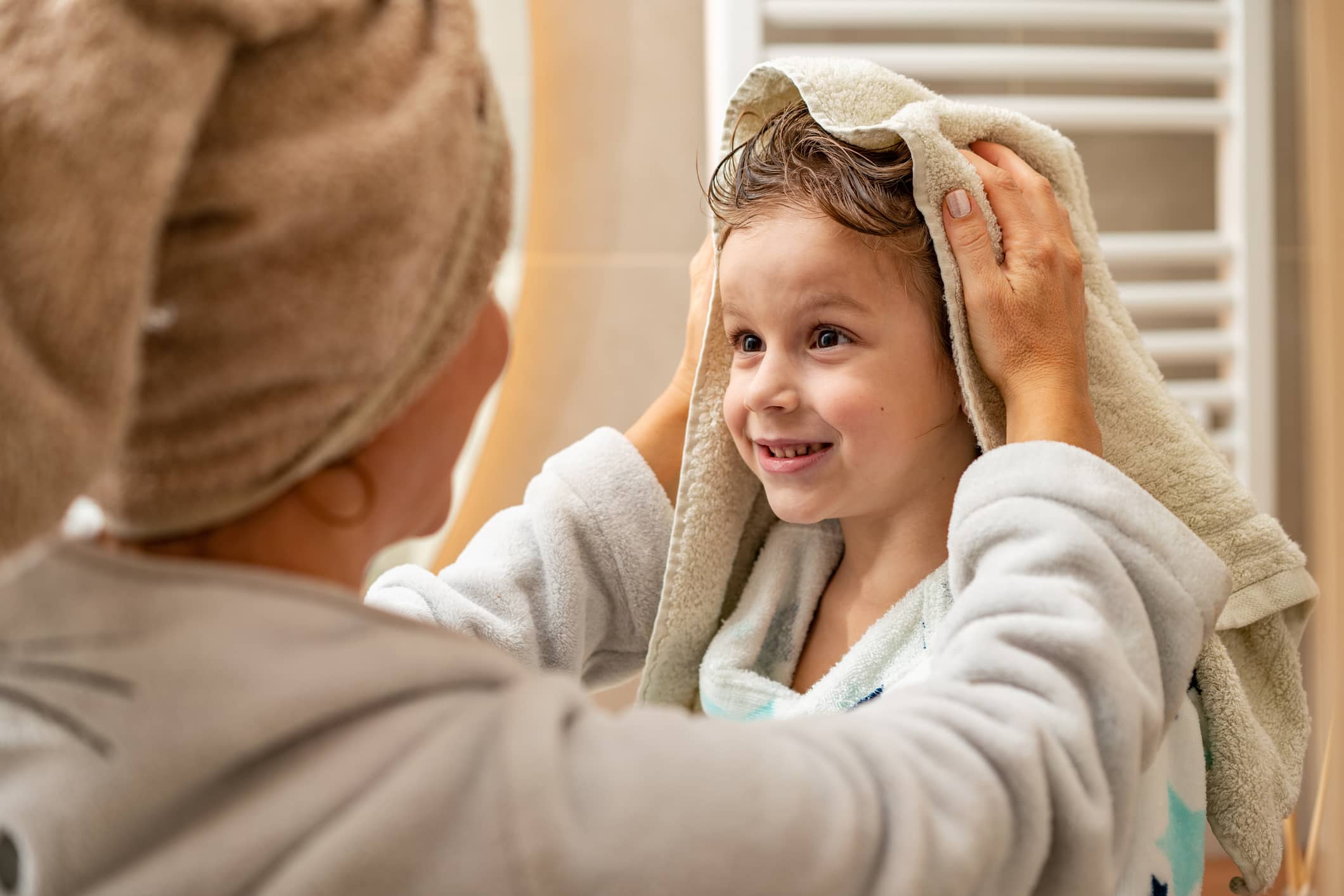 When to Transition Kids From Bath to Shower (And How to Do It)