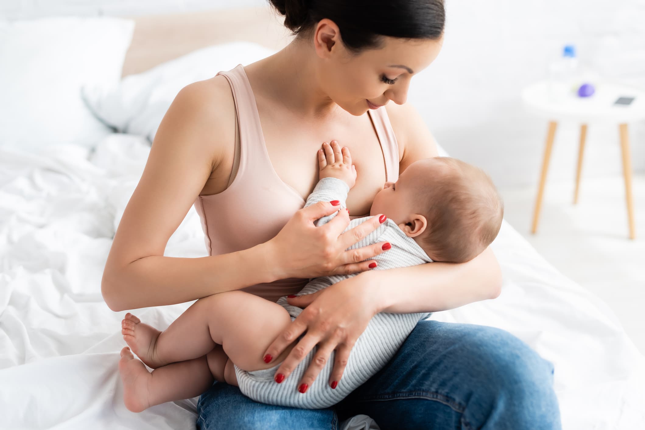 How to Make Sure Your Milk is Transferring During Breastfeeding