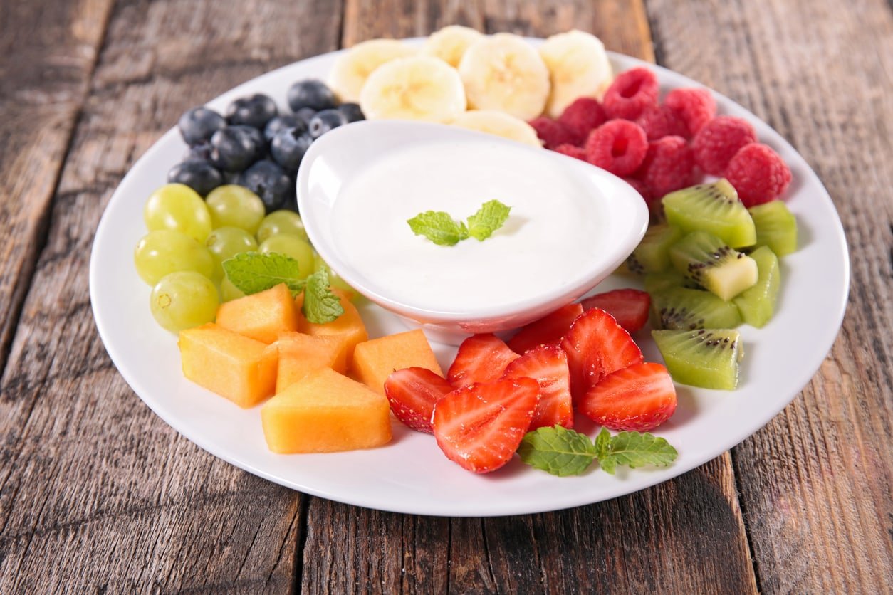 fruits and yogurt dip
