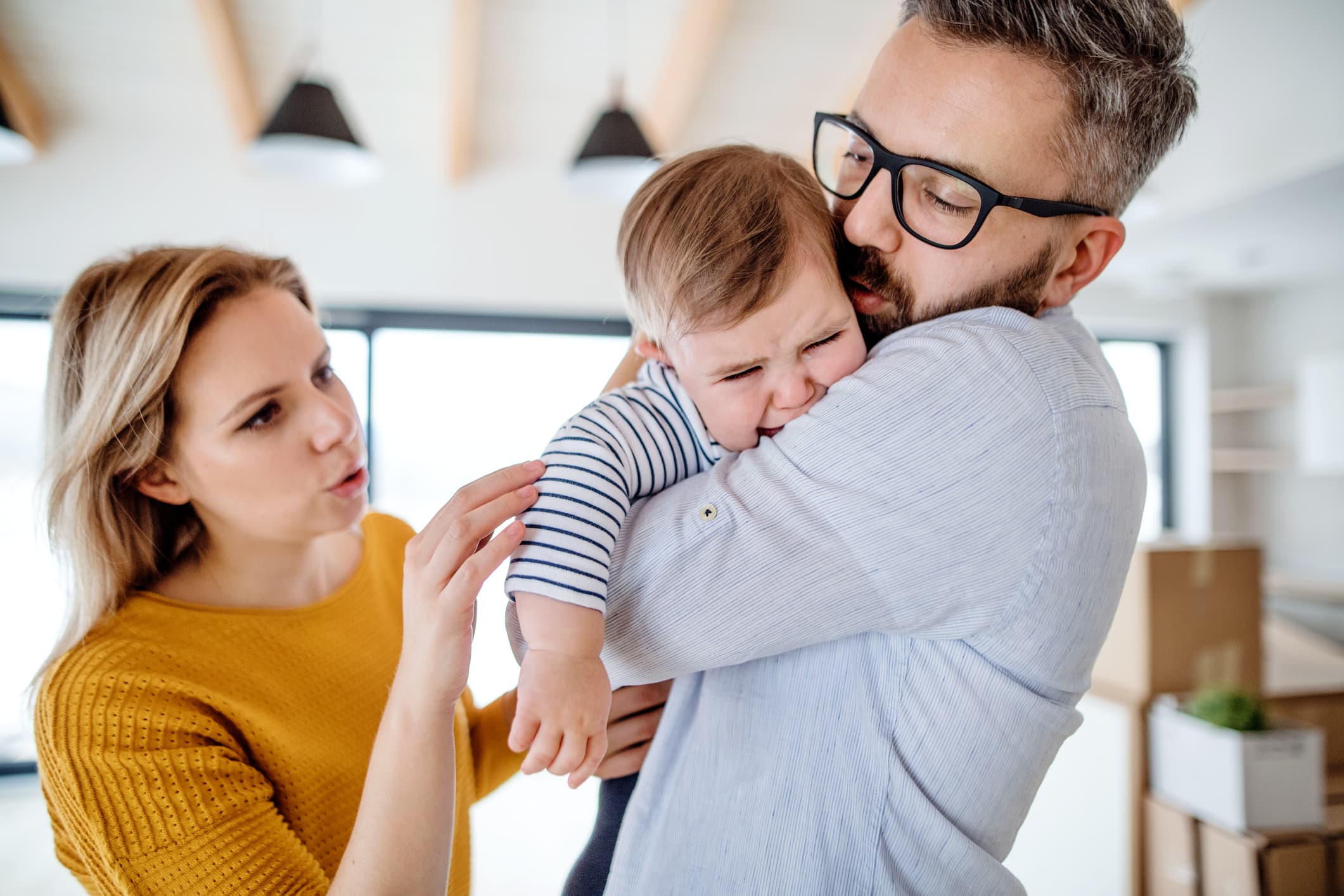 Phải Làm Gì Khi Con Bạn Chỉ Muốn Một Cha Mẹ