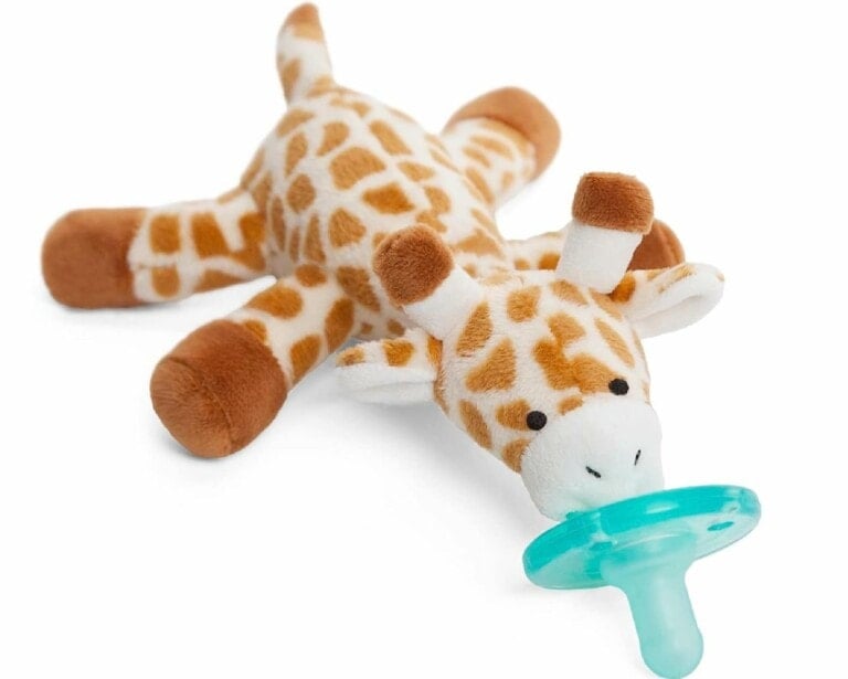 Wubbanub giraffe pacifier