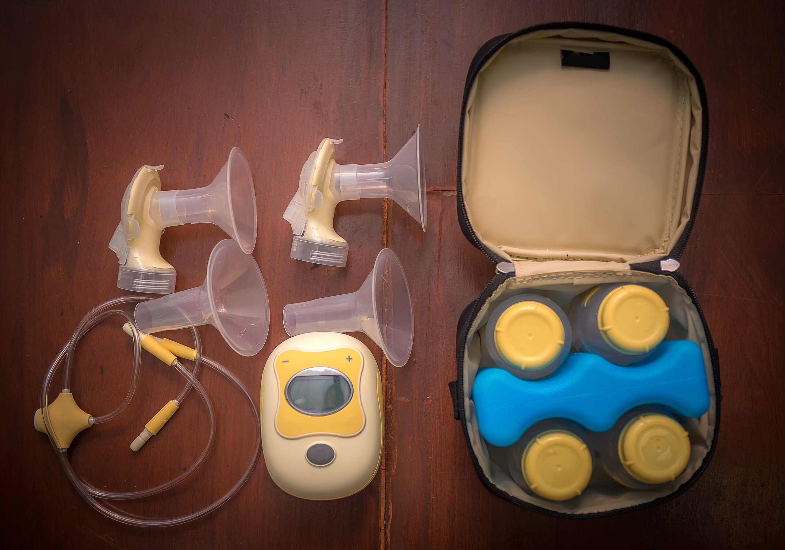 Set of electric breast pump for new mom