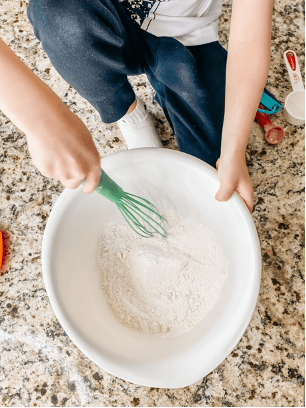 How to Make Homemade Playdough