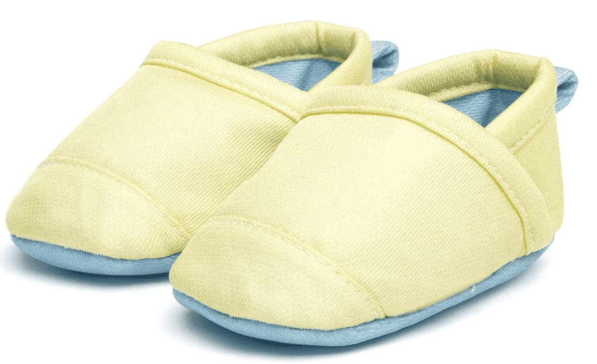 Want to pop a cute pair of shoes on those tiny toes without the waste? Consider Woolybubs, the first biodegradable baby shoe that’s made with planet-friendly wear and tear materials but dissolves when placed in boiling water. A truly stylish and sustainable option for little feet that are constantly outgrowing their cute kicks.