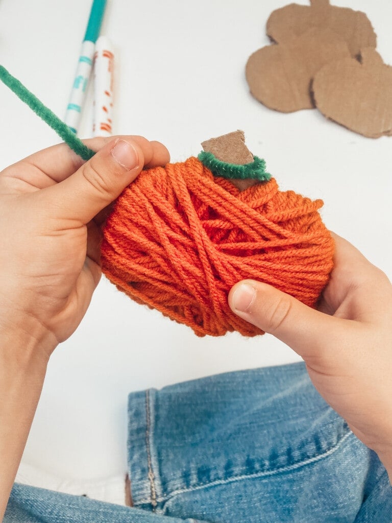 Chunky Pumpkin Place Card Craft