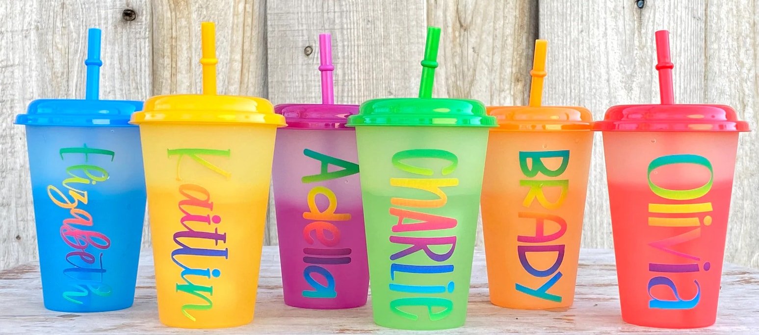 Color changing personalized cups with straw 