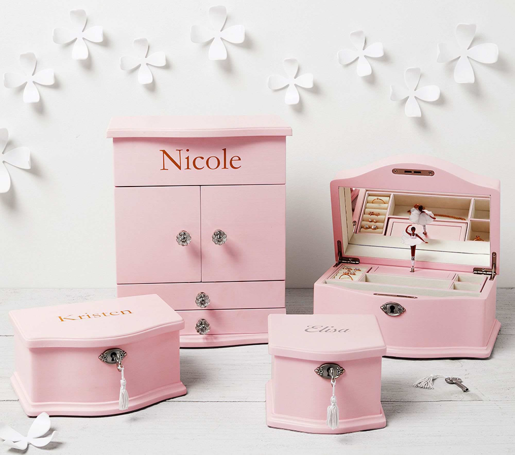 Pink personalized jewelry boxes 