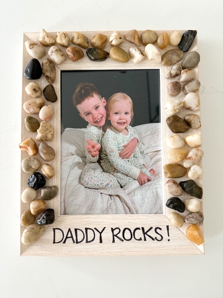 A "Daddy Rocks" DIY kids project for Father's Day