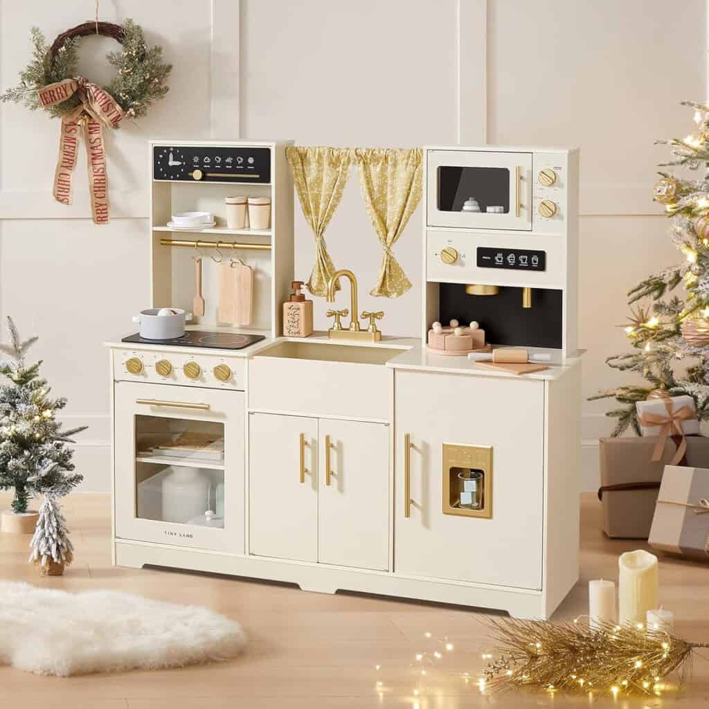 Best Play Kitchens for Toddlers - Baby Chick