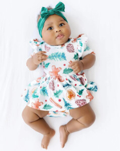 25 Baby Girl Christmas Outfits You'll Love - Baby Chick