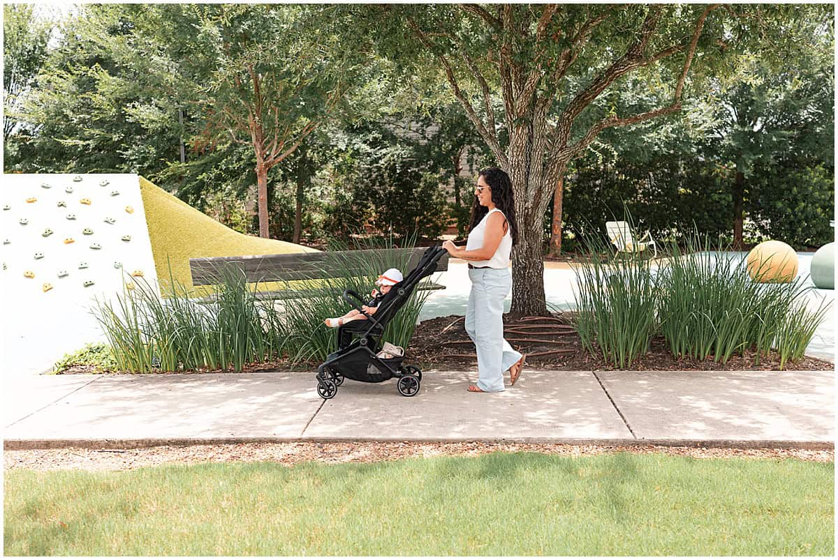 Momcozy TuckGo Lightweight Travel Stroller Review